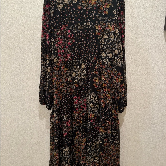 Boutique floral tiered long-sleeve dress - boho style - Picture 2 of 4